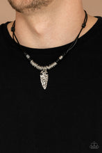 Load image into Gallery viewer, Rush In ARROWHEAD-First Black Necklace
