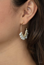 Load image into Gallery viewer, Poshly Primitive White Earrings
